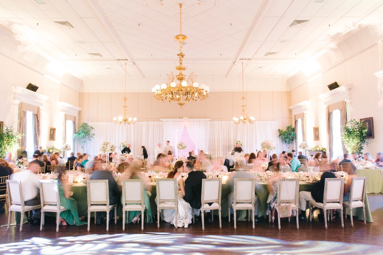 elegant-hibernian-hall-wedding-in-downtown-charleston-by-charleston-wedding-photographers-aaron-and-jillian-photography-_0032