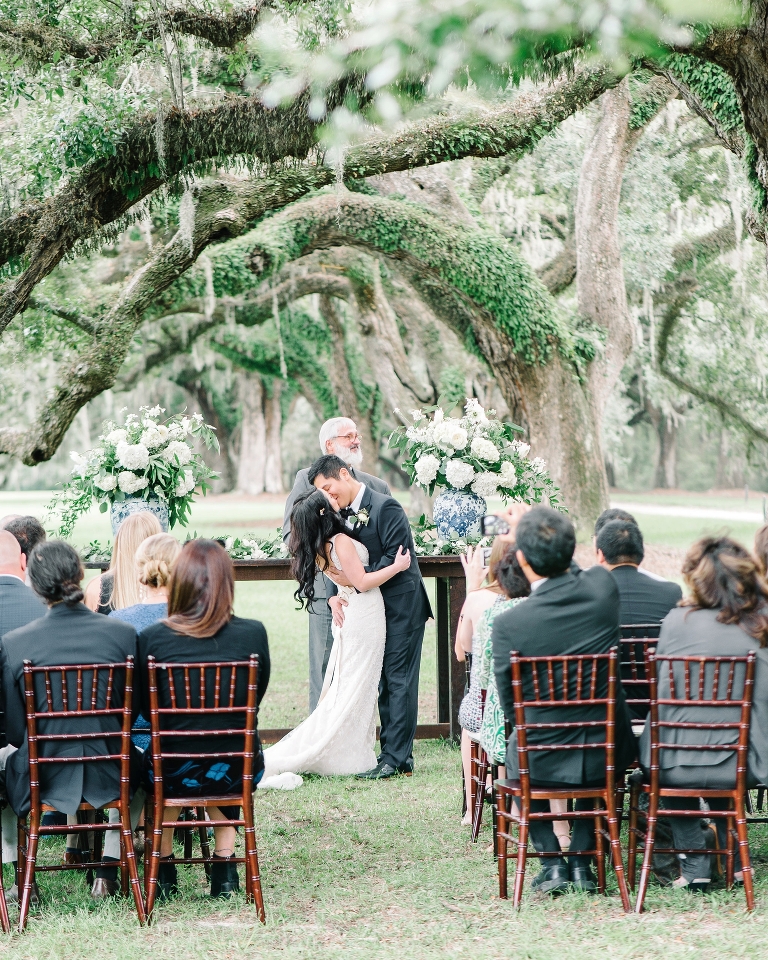 thomas-and-callas-boone-hall-plantation-wedding-by-charleston-wedding-photographers-aaron-and-jillian-photography-_0031