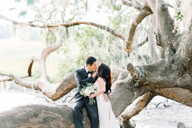 thomas-and-callas-boone-hall-plantation-wedding-by-charleston-wedding-photographers-aaron-and-jillian-photography-_0053