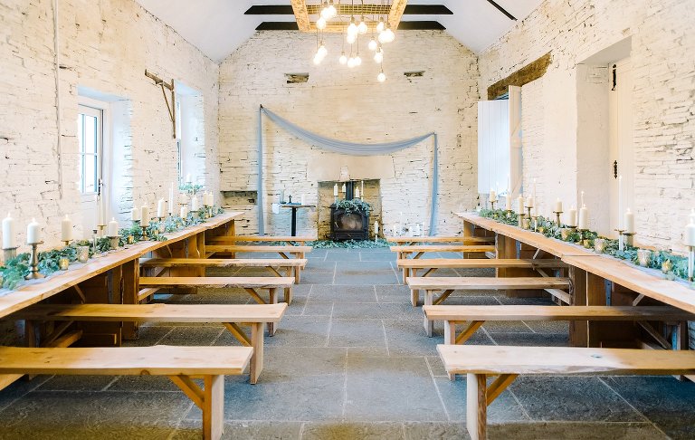 Wedding ceremony in Ireland, Photos by Aaron and Jillian Photography